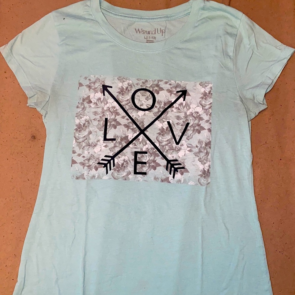 LOVE tee